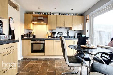 126 The Paddocks, Stevenage, SG2 9UF