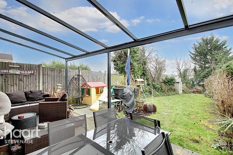 126 The Paddocks, Stevenage, SG2 9UF