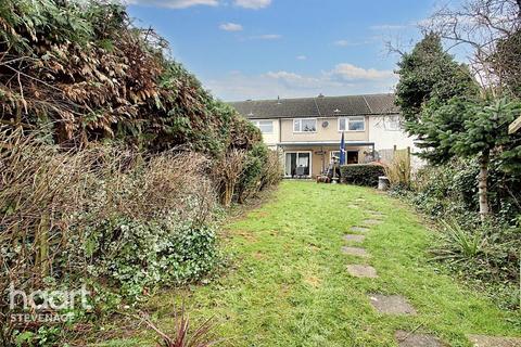 126 The Paddocks, Stevenage, SG2 9UF