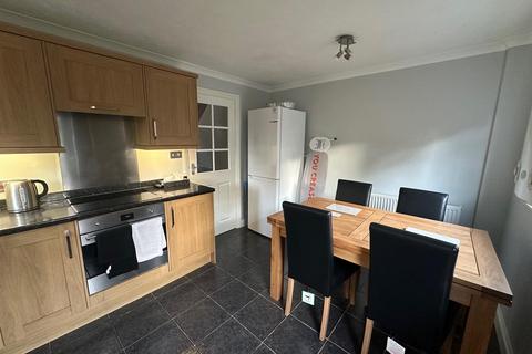 2 bedroom house to rent, Ward Close, Andover