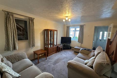 2 bedroom house to rent, Ward Close, Andover