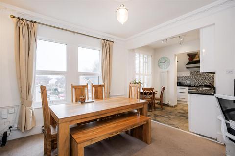 2 bedroom house for sale, Tavistock Road, London