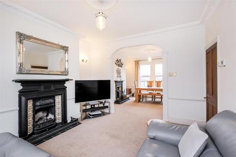 2 bedroom house for sale, Tavistock Road, London