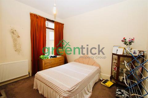 1 bedroom flat for sale, Carlinford Road, Tottenham, London