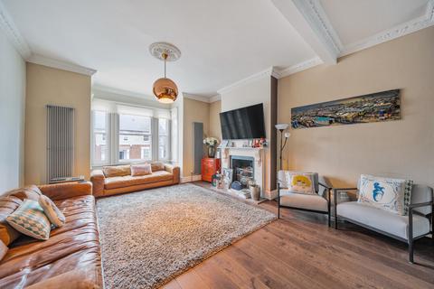 4 bedroom semi-detached house for sale, Woodville Road, Barnet, EN5