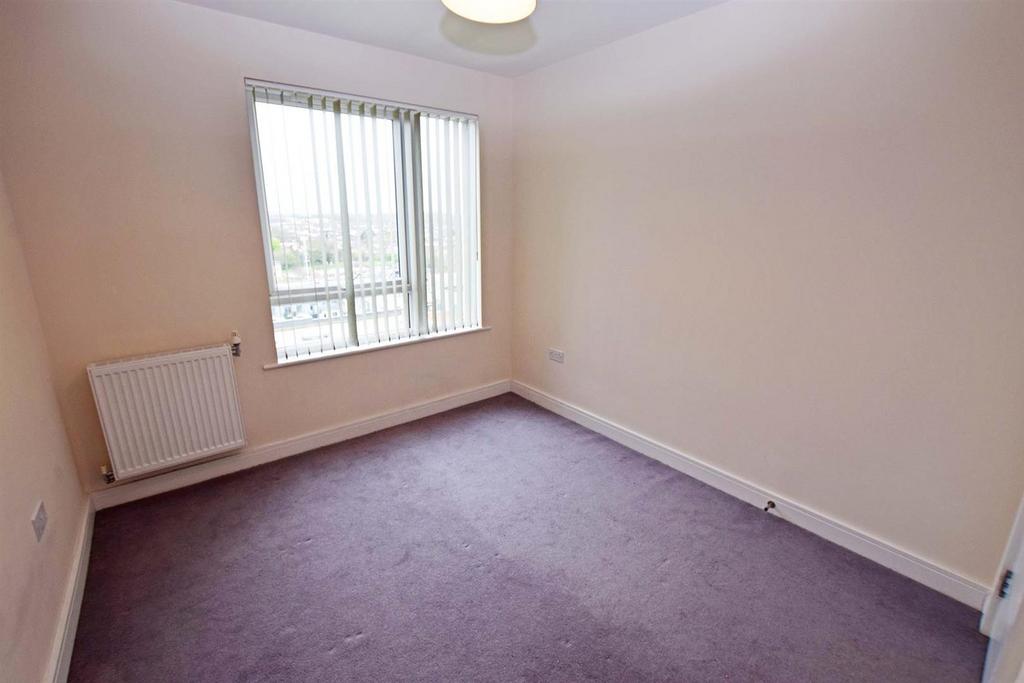 Bedroom 2 (LIBRARY)