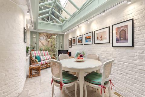 3 bedroom house for sale, Victoria Square, London, SW1W