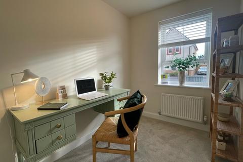 3 bedroom semi-detached house for sale, Cardamine Parade, Stafford