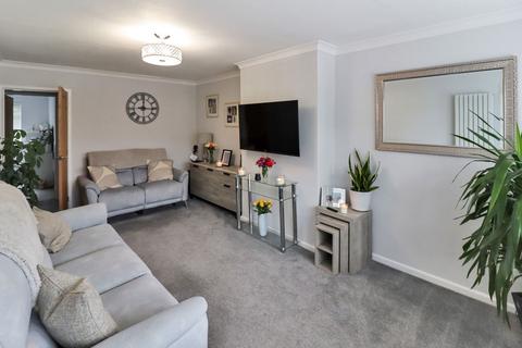 18 Mount Park, Wirral, CH63 5RD