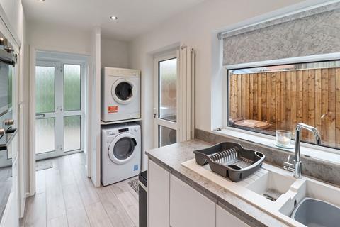 18 Mount Park, Wirral, CH63 5RD