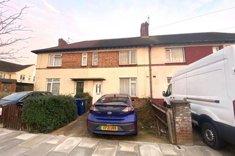 3 bedroom semi-detached house for sale, Viking Road, Southall