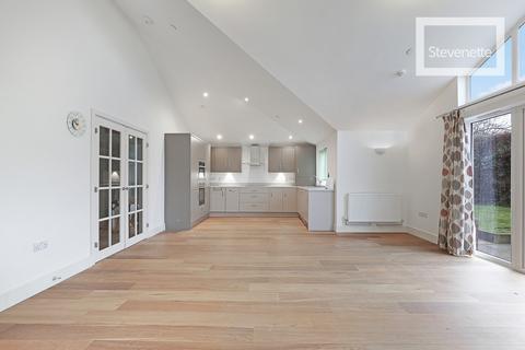 3 bedroom detached bungalow for sale, High Road, North Weald