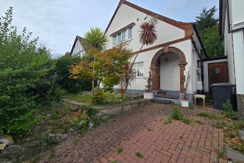 3 bedroom detached house to rent, Wentworth Road, NW11