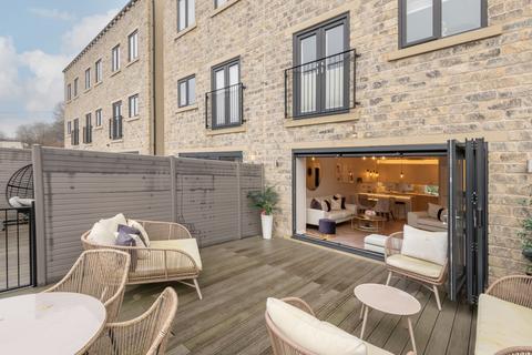 4 bedroom townhouse for sale, Calder Valley Vista, Sowerby Bridge