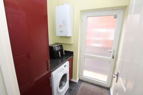 18 Amberley Close, Scartho Top, Grimsby, DN33 3TJ