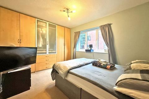 39 Circuit Close, Willenhall, WV13 1EB