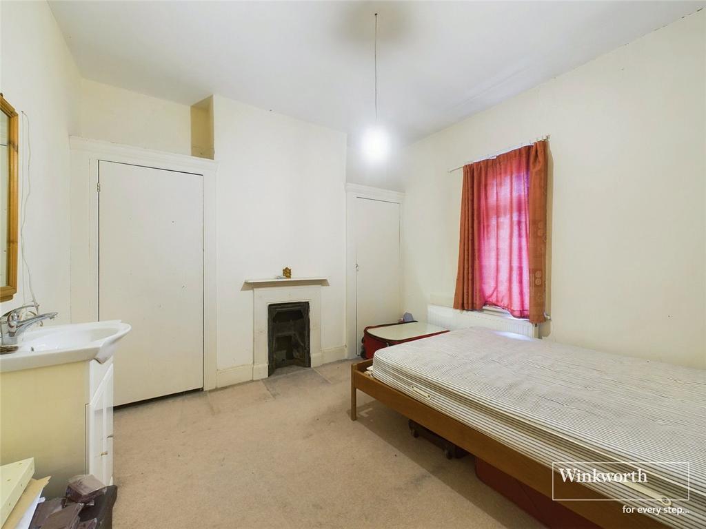 Bedroom 5