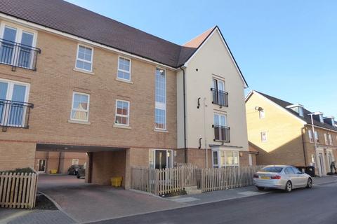 2 bedroom ground floor flat for sale, Bank Avenue, Dunstable