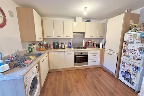 2 bedroom ground floor flat for sale, Bank Avenue, Dunstable