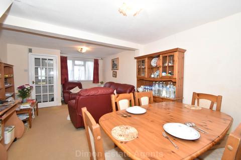 2 bedroom terraced house for sale, Alver Road, Gosport