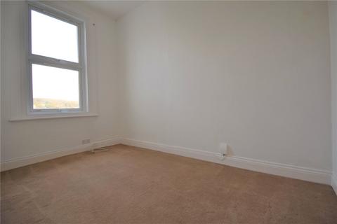 2 bedroom apartment to rent, Avondale Road, South Croydon, CR2