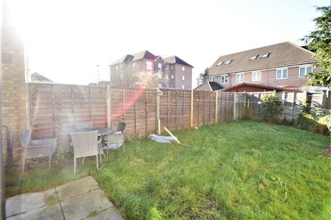 3 bedroom semi-detached house to rent, Old School Place, Croydon, CR0