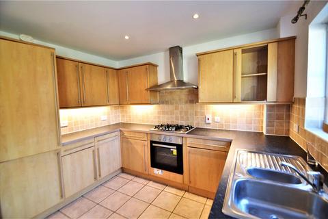 3 bedroom semi-detached house to rent, Old School Place, Croydon, CR0