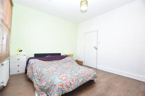 Terraced house to rent, Burlington Road, Thornton Heath, CR7