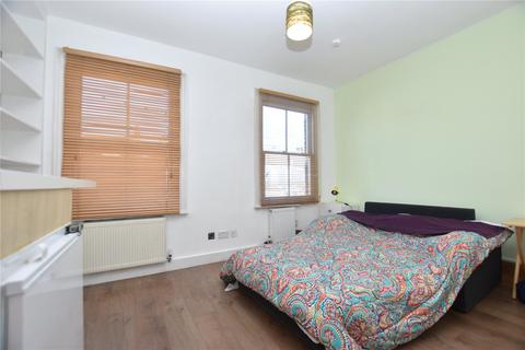 Terraced house to rent, Burlington Road, Thornton Heath, CR7