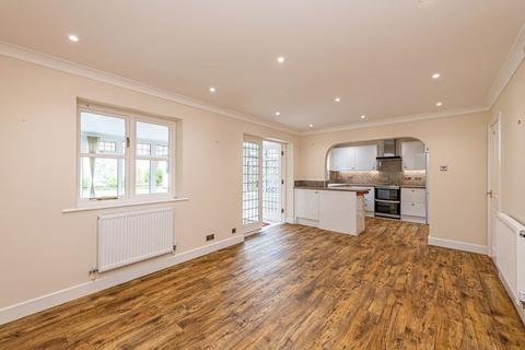 4 bedroom detached house for sale, Shepperton Close, Appleton