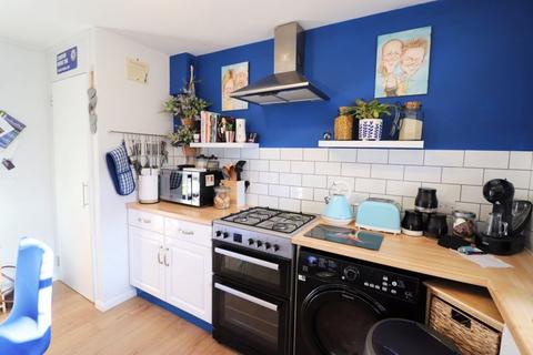 2 bedroom ground floor flat for sale, Brighton Road, Lancing