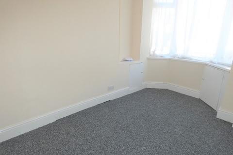 2 bedroom terraced house for sale, Pinnox Street, Stoke-on-Trent, Staffordshire, ST6 6AH