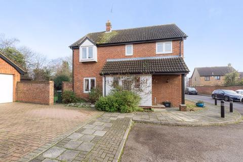 4 bedroom detached house for sale, Peters Close, Welling DA16