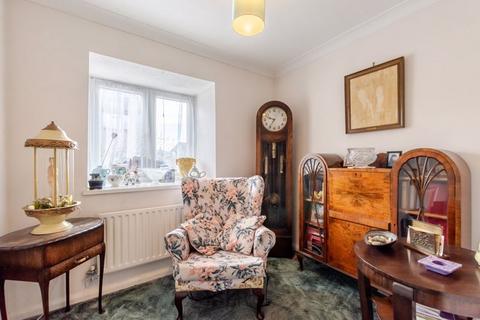 14 Peters Close, Welling, DA16 3LL