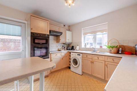 14 Peters Close, Welling, DA16 3LL