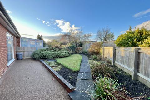 2 bedroom bungalow for sale, Montagu Avenue, Kenton, Newcastle Upon Tyne, NE3