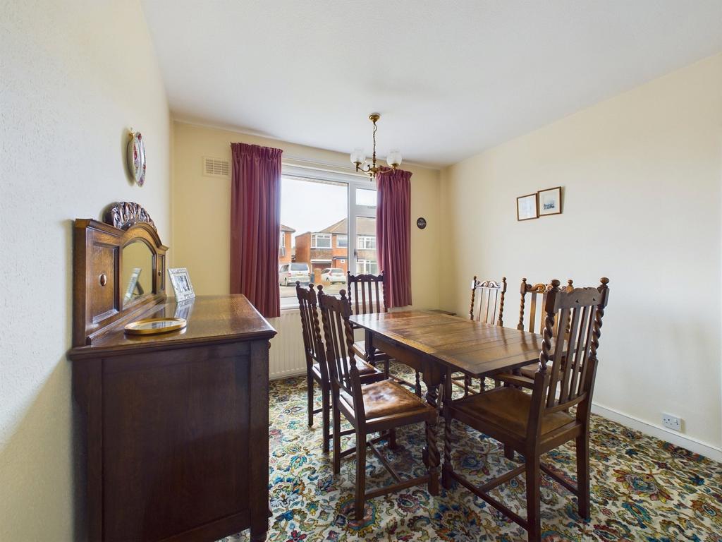 Dining Room/Bedroom2