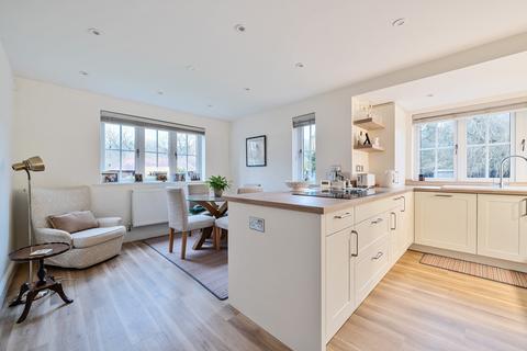 Flat 3, Bonhomie Court Broadcommon Road, Hurst, Reading, RG10 0TD