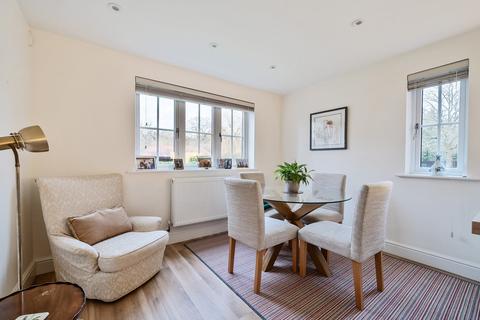 Flat 3, Bonhomie Court Broadcommon Road, Hurst, Reading, RG10 0TD
