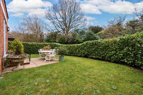 Flat 3, Bonhomie Court Broadcommon Road, Hurst, Reading, RG10 0TD
