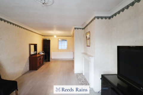 2 bedroom property to rent, Tuck Road, Rainham RM13