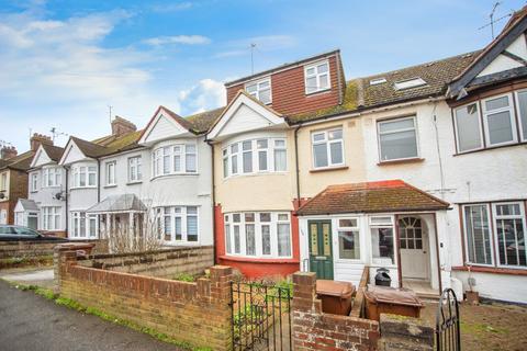 6 bedroom terraced house for sale, Featherby Road, Kent ME8