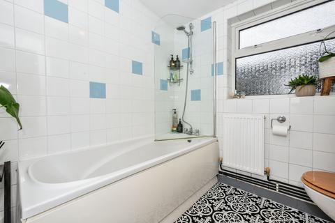 3 bedroom terraced house for sale, Seaview Road, Kent ME7