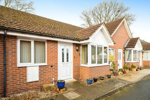 2 bedroom bungalow for sale, Beresford Gardens, Shropshire SY11