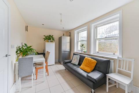 4 bedroom flat for sale, Leigham Court Road, Streatham Hill, SW16