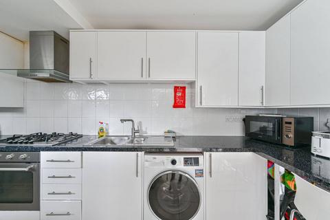 4 bedroom flat for sale, Leigham Court Road, Streatham Hill, SW16