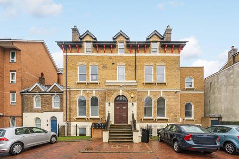 4 bedroom flat for sale, Leigham Court Road, Streatham Hill, SW16