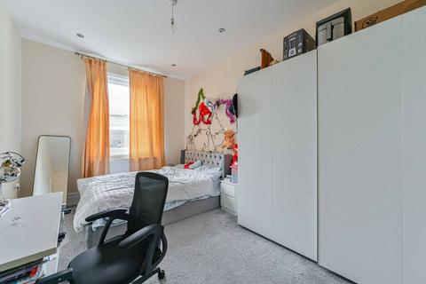 3 bedroom flat for sale, Leigham Court Road, Streatham Hill, London, SW16