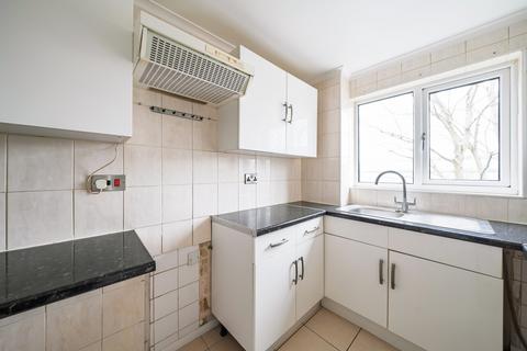 1 bedroom flat for sale, Howard Close, Waltham Abbey EN9