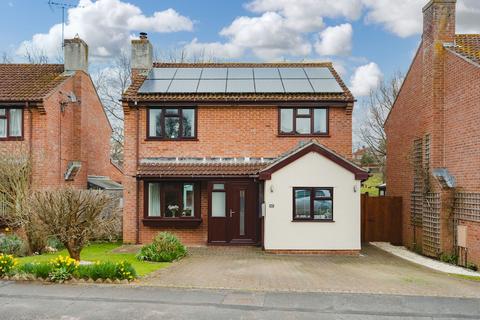 4 bedroom detached house for sale, Westernlea, Crediton, EX17